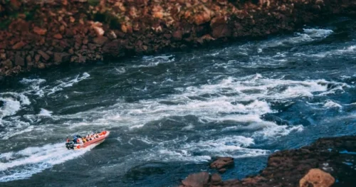 10 Epic River Rafting Spots for Thrills and Adventure
